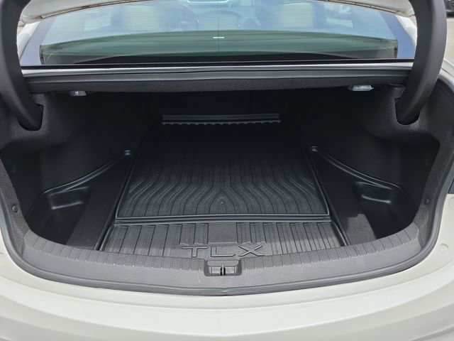 Used 2018 Acura TLX V6 w/ Technology Package FWD image 33