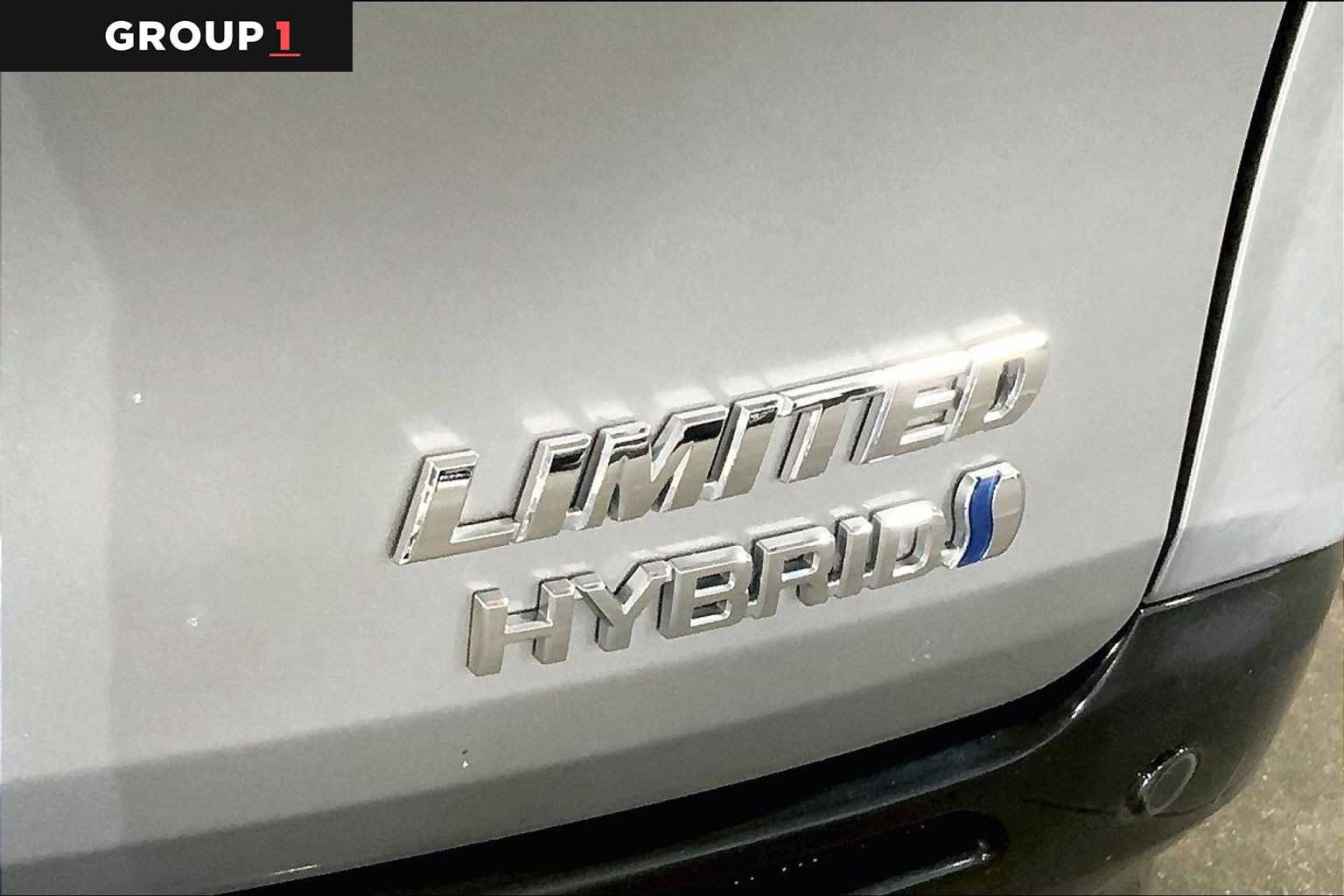 Certified 2024 Toyota Sienna Limited AWD/4WD image 10