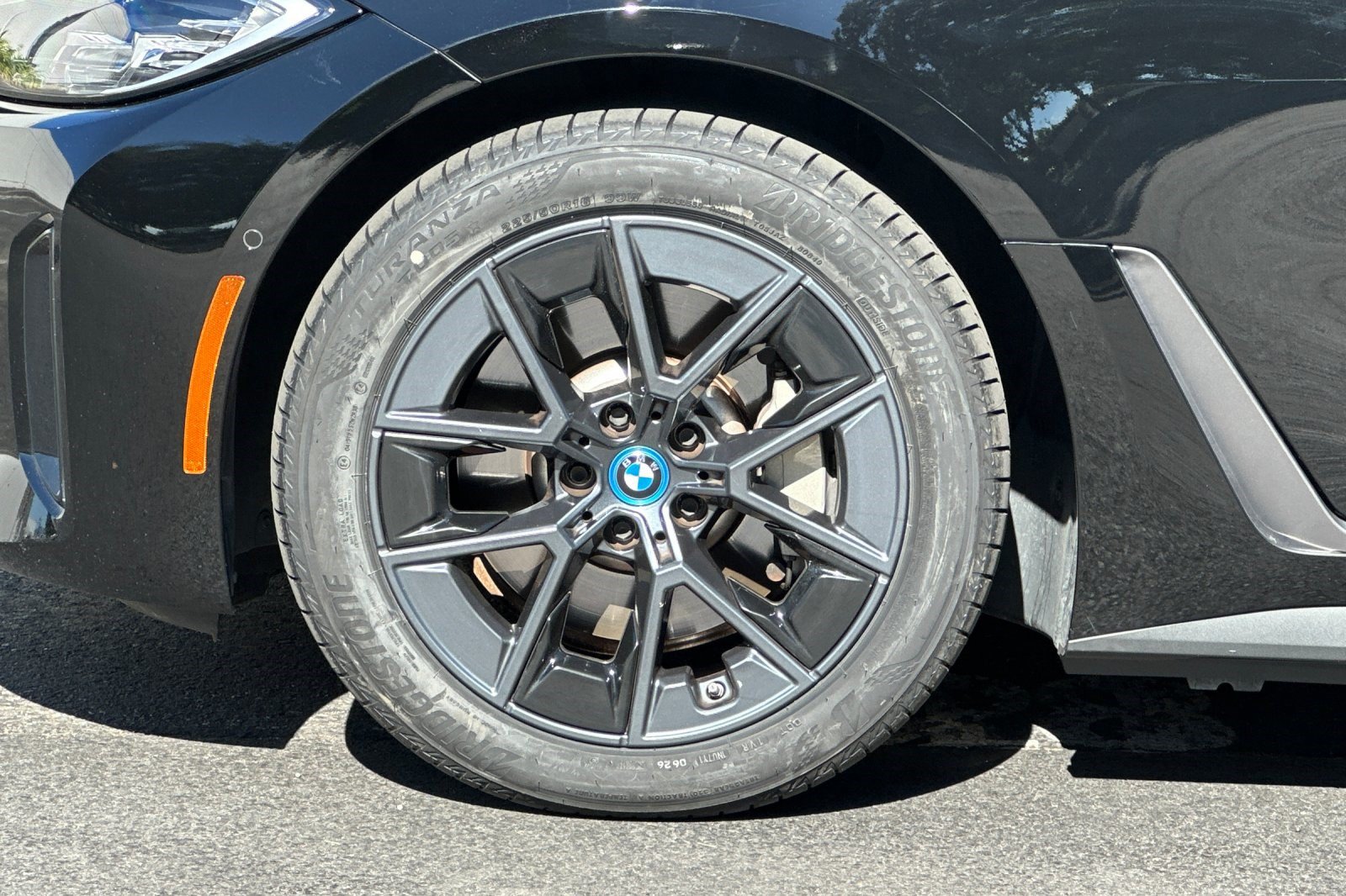 Certified 2024 BMW i4 eDrive35 w/ Convenience Package RWD image 37