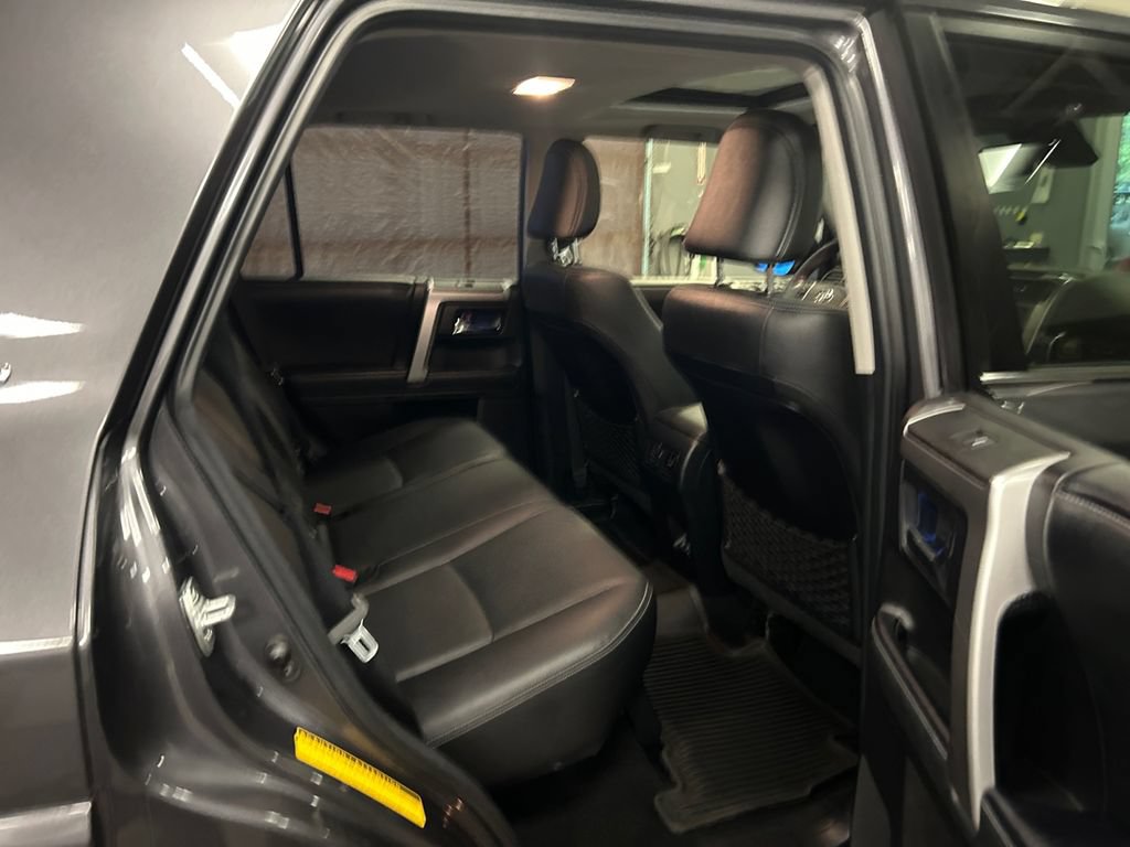 Used 2020 Toyota 4Runner Limited AWD/4WD image 17