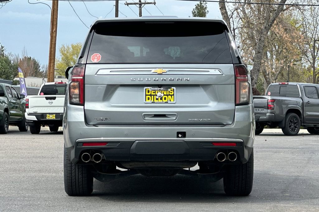 Used 2024 Chevrolet Suburban Premier AWD/4WD image 5