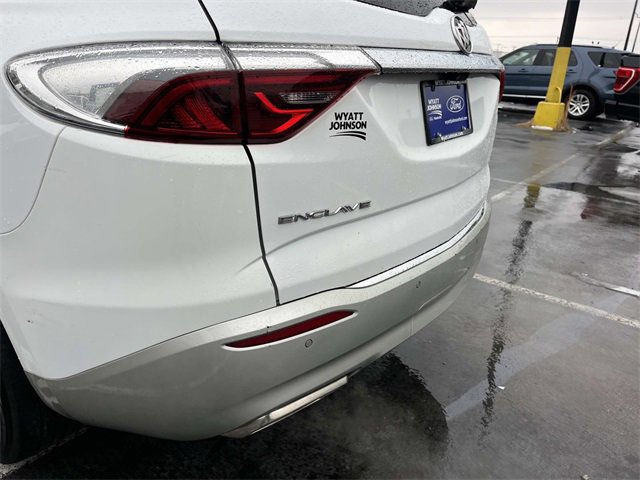 Used 2024 Buick Enclave Premium image 10