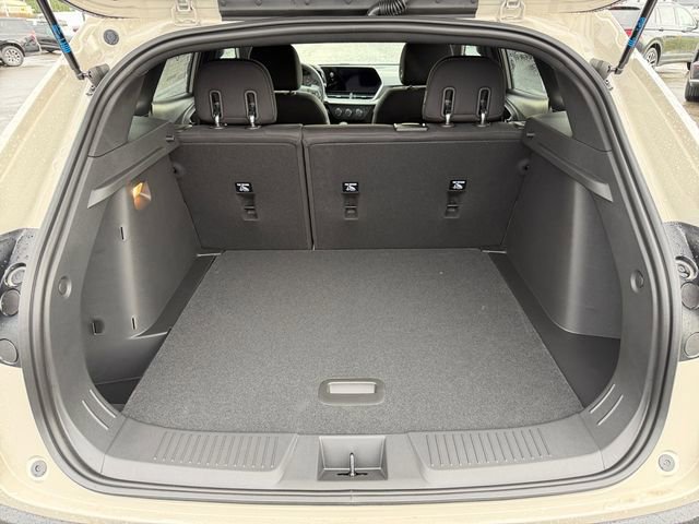 New 2026 Chevrolet Trax RS w/ Driver Confidence Package FWD image 29