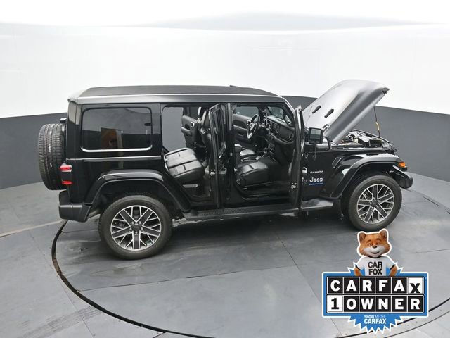Used 2023 Jeep Wrangler Unlimited Sahara w/ Cold Weather Group AWD/4WD image 75