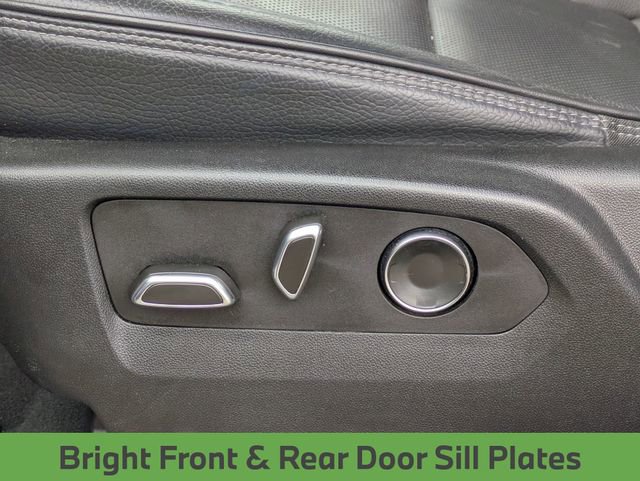 Used 2024 GMC Yukon XL Denali image 18