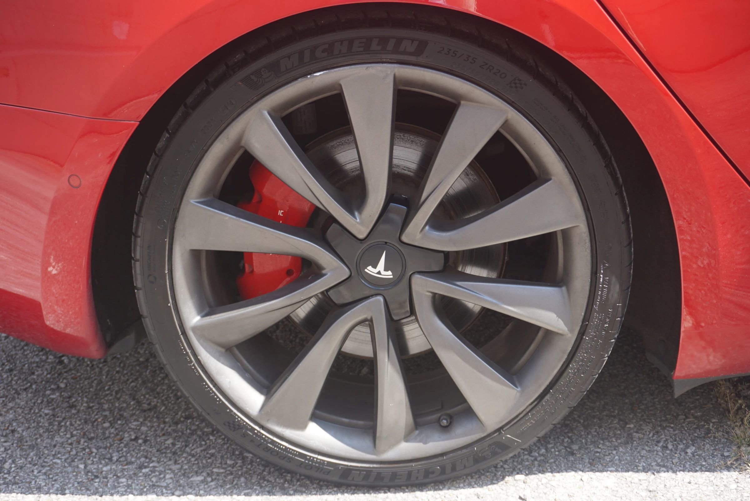 Used 2018 Tesla Model 3 Long Range image 12