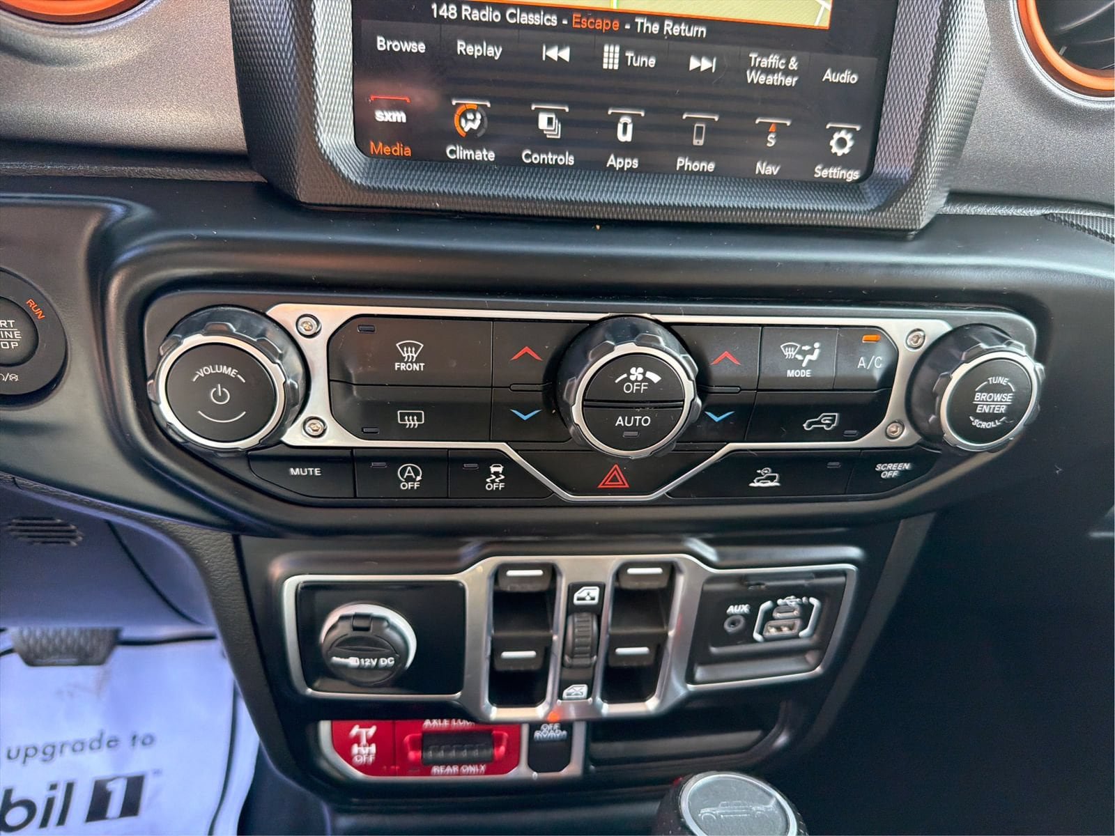 Used 2022 Jeep Gladiator Mojave w/ Trailer Tow Package AWD/4WD image 28