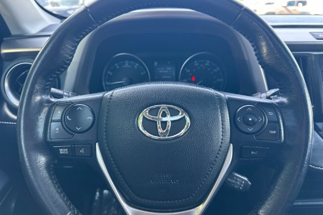 Certified 2018 Toyota RAV4 XLE FWD image 28