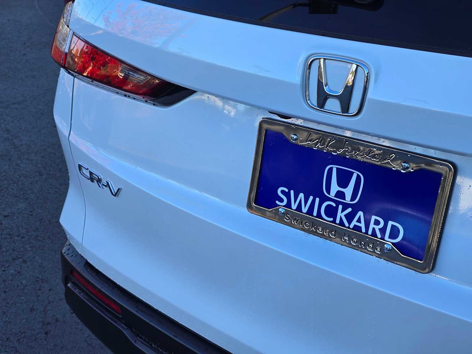 Used 2024 Honda CR-V EX image 16