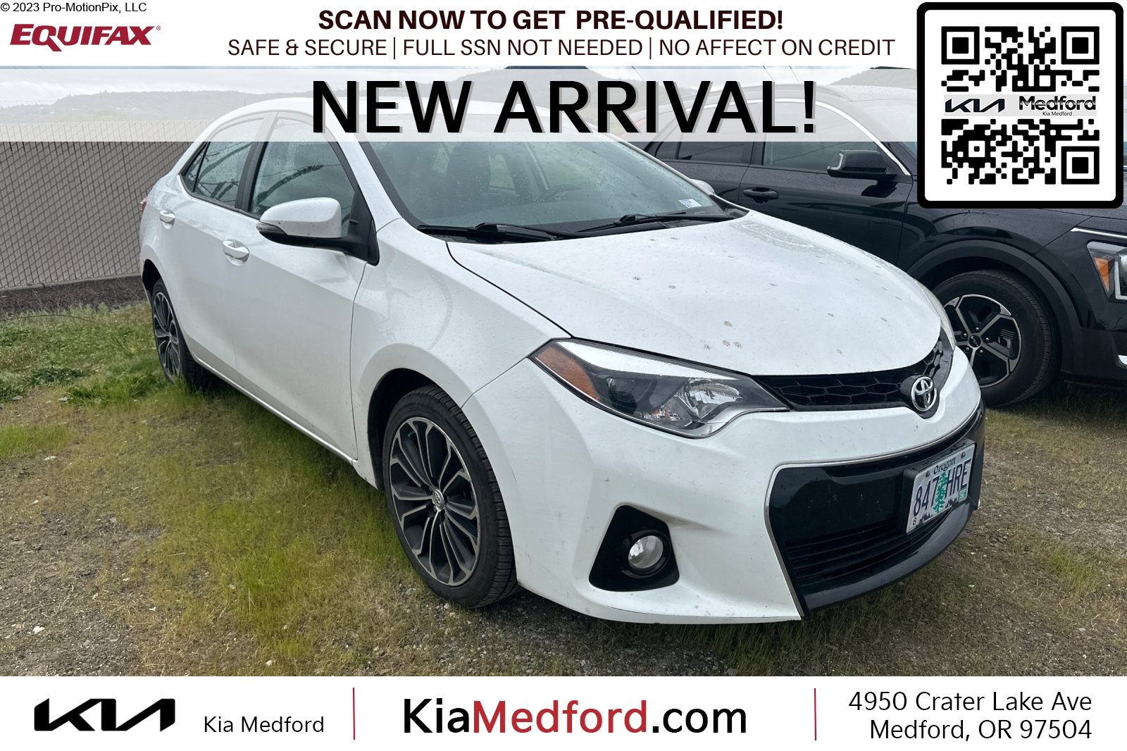 Used 2015 Toyota Corolla S FWD image 1