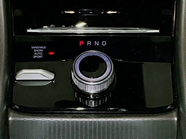 New 2025 Jeep Grand Cherokee Limited w/ Luxury Tech Group II image 11