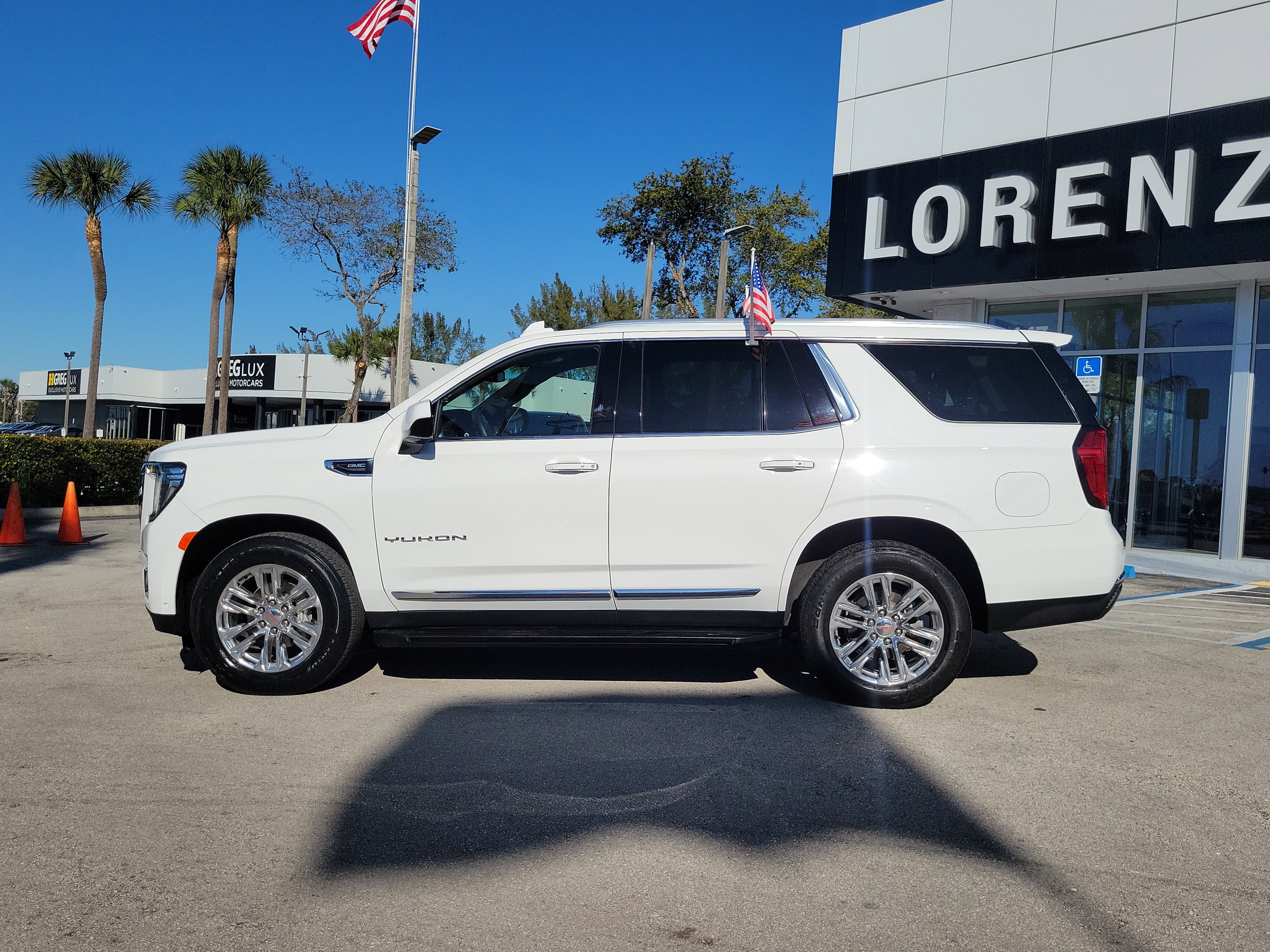 Used 2023 GMC Yukon SLT image 8