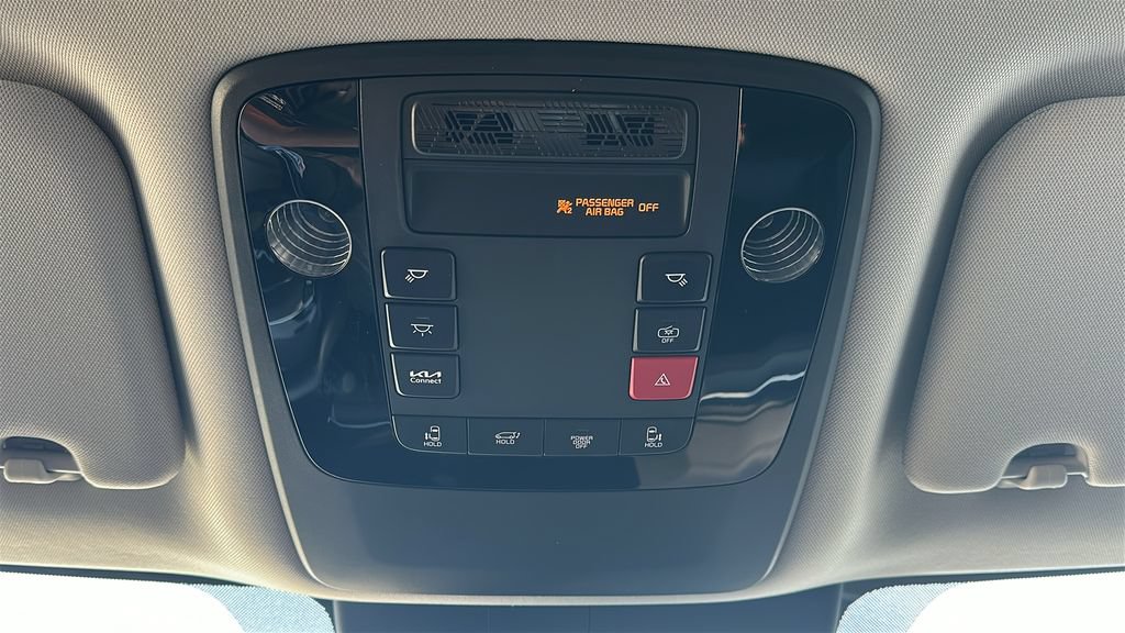 Used 2026 Kia Carnival EX FWD image 29