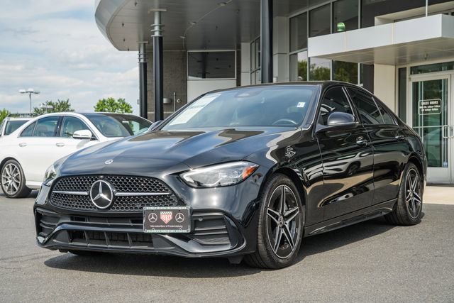 Used 2023 Mercedes-Benz C 300 4MATIC Sedan image 3