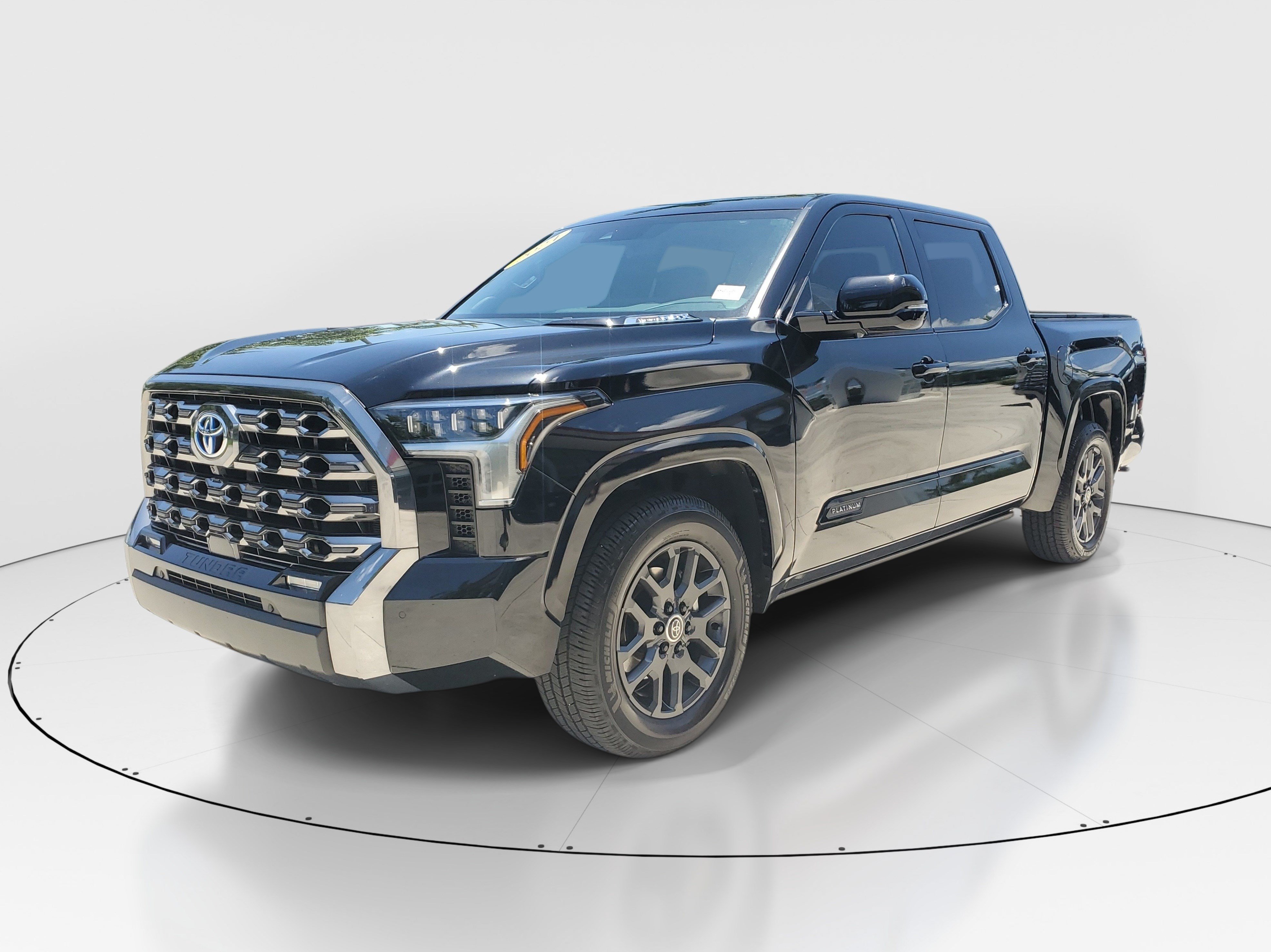 Used 2024 Toyota Tundra Platinum RWD image 3