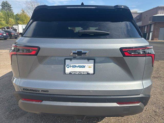 New 2026 Chevrolet Equinox LT w/ Midnight Edition image 4