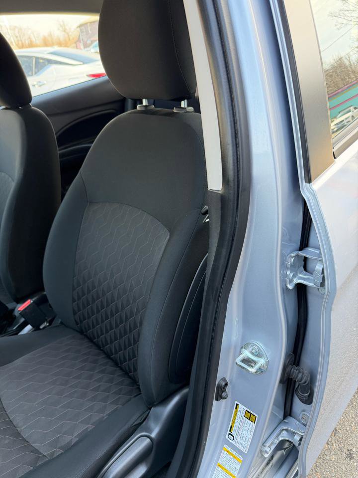 Used 2024 Mitsubishi Mirage ES image 11