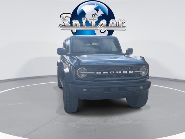 New 2025 Ford Bronco Outer Banks w/ Sasquatch Package AWD/4WD image 3