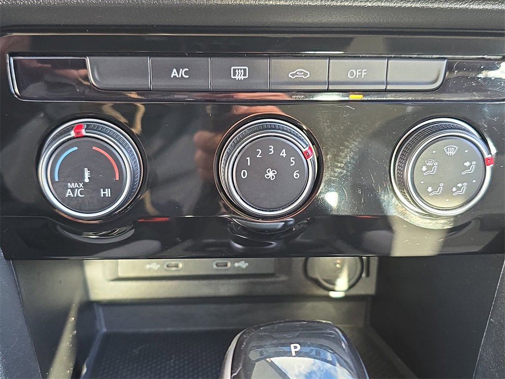 Used 2024 Volkswagen Taos S image 25