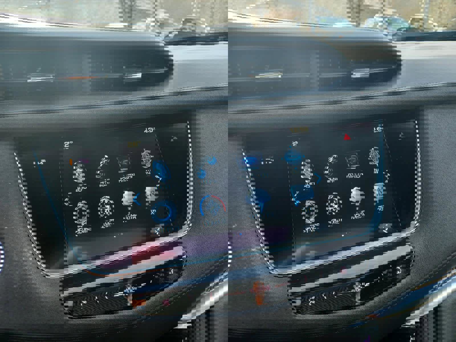 Used 2017 Cadillac XT5 Platinum image 13