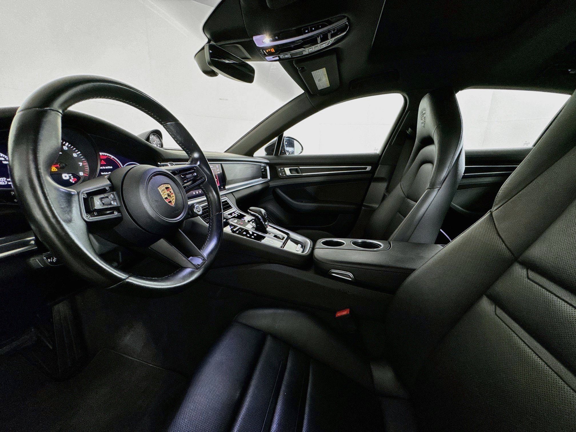 Used 2023 Porsche Panamera Platinum Edition w/ Sport Chrono Package RWD image 19