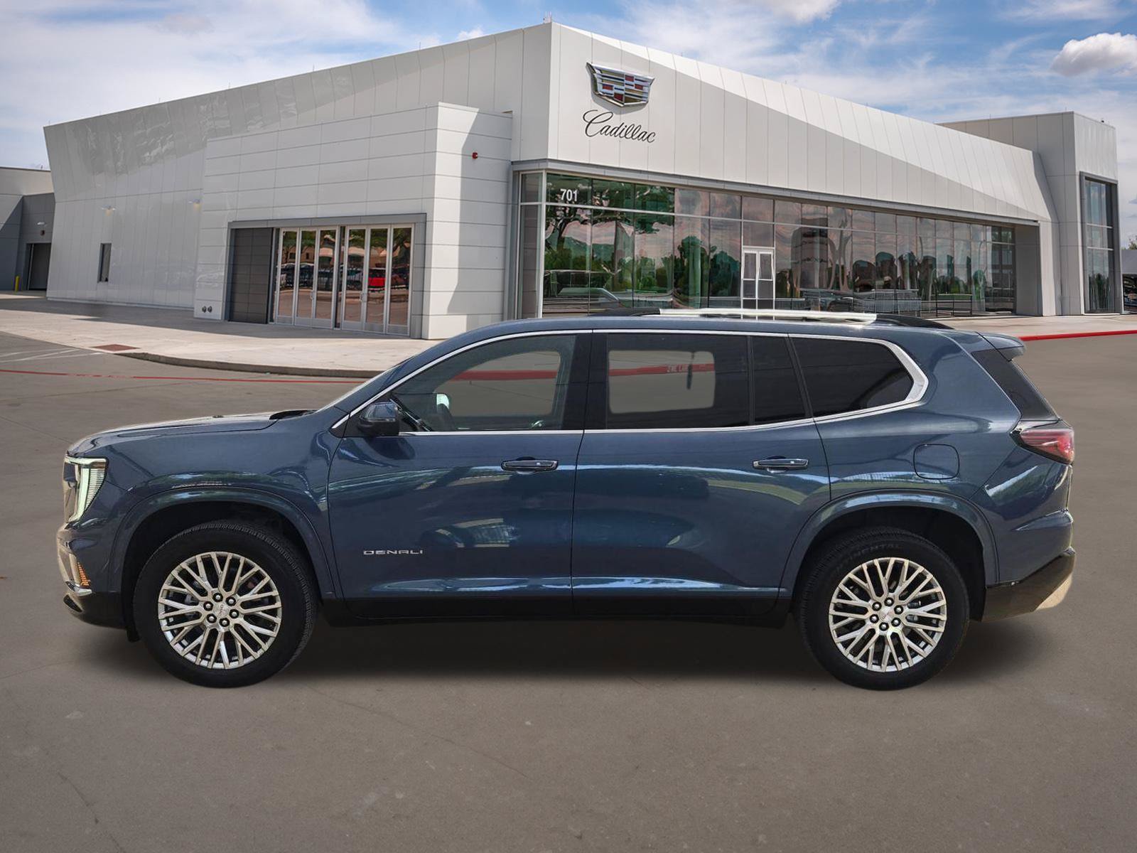 Used 2025 GMC Acadia Denali w/ LPO, Floor Liner Package AWD/4WD image 3