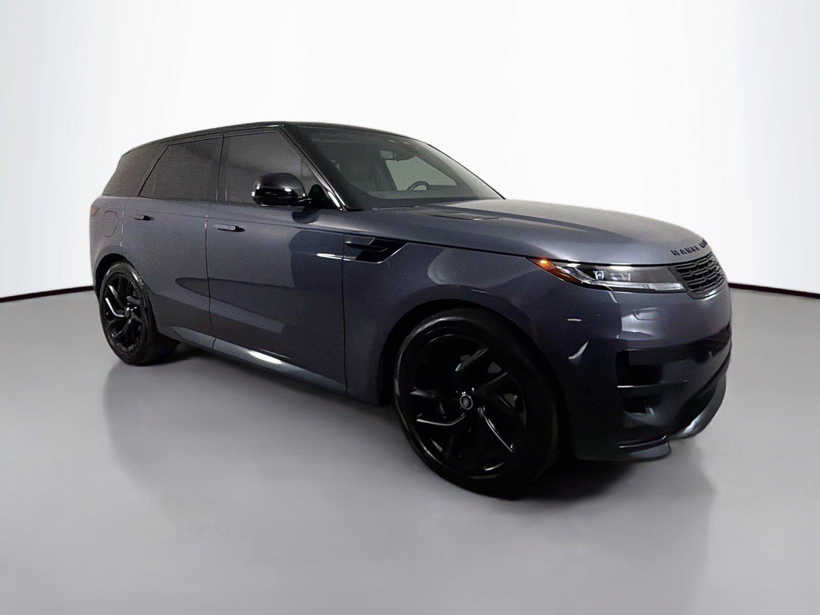 Used 2025 Land Rover Range Rover Sport Dynamic SE AWD/4WD image 3
