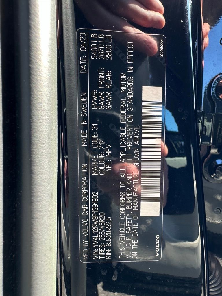 Used 2023 Volvo XC60 B5 Plus w/ Protection Package Premier image 25