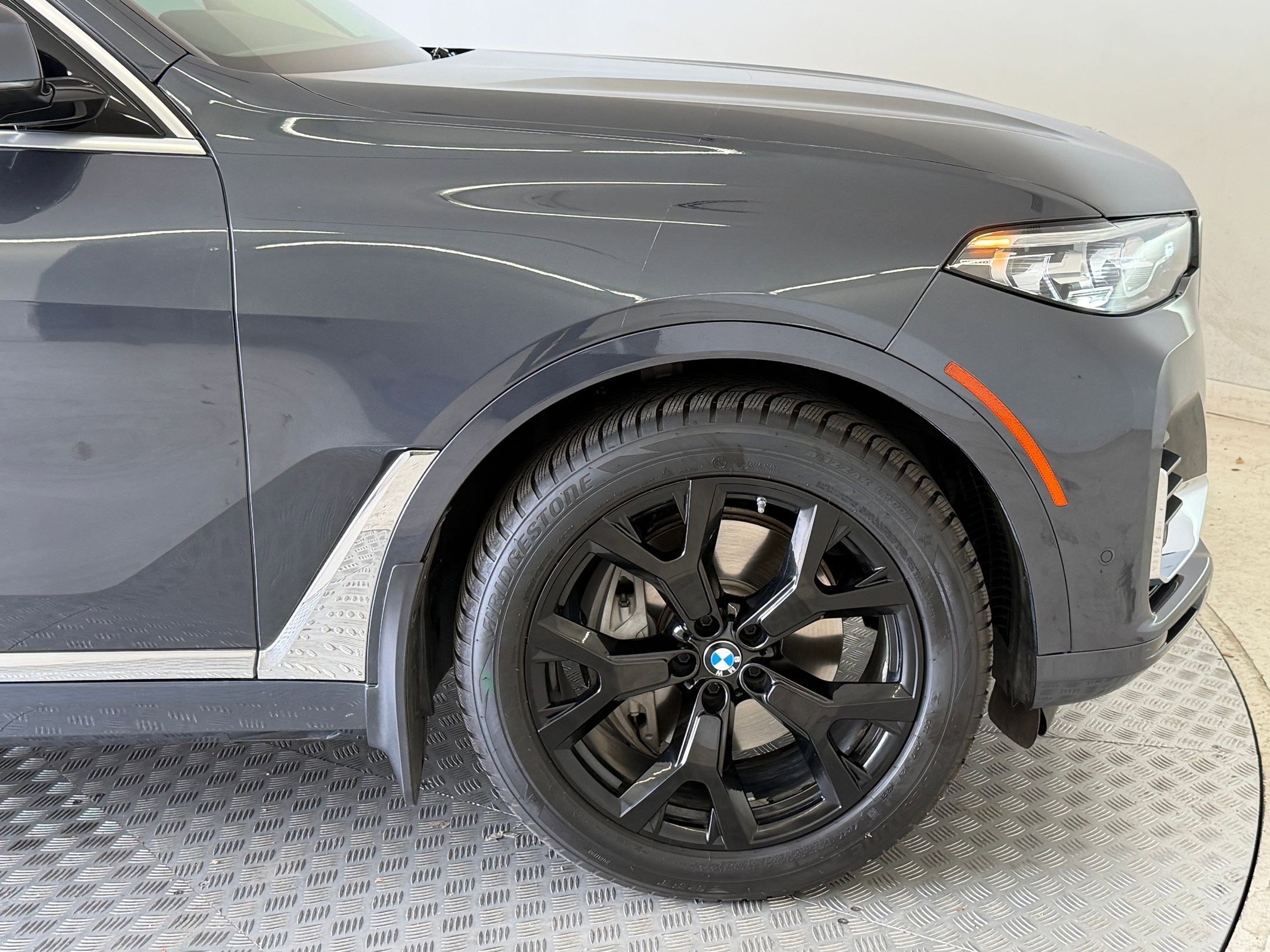 Used 2019 BMW X7 xDrive40i w/ Premium Package image 11