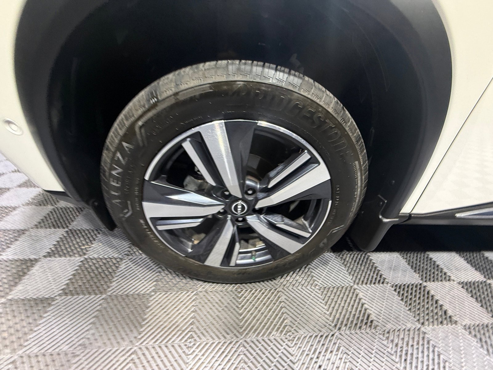 Certified 2023 Nissan Rogue Platinum w/ Platinum Premium Package AWD/4WD image 26