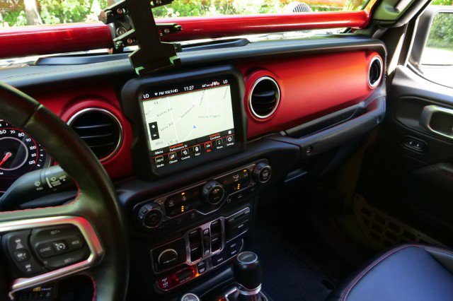 Used 2020 Jeep Gladiator Rubicon AWD/4WD image 11