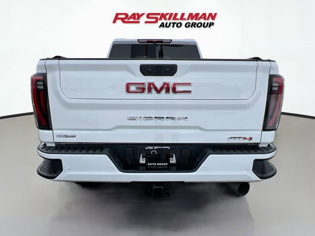 Used 2024 GMC Sierra 2500 AT4 image 6