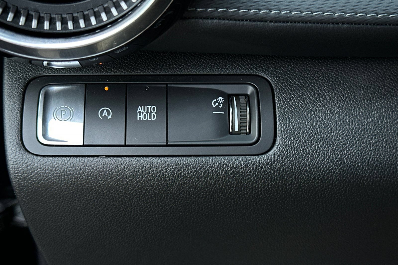 Used 2025 Chevrolet Equinox LT w/ Safety and Technology Package FWD image 35