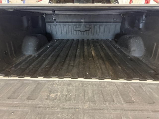 Used 2018 Chevrolet Silverado 1500 LTZ Z71 w/ LTZ Plus Package AWD/4WD image 17