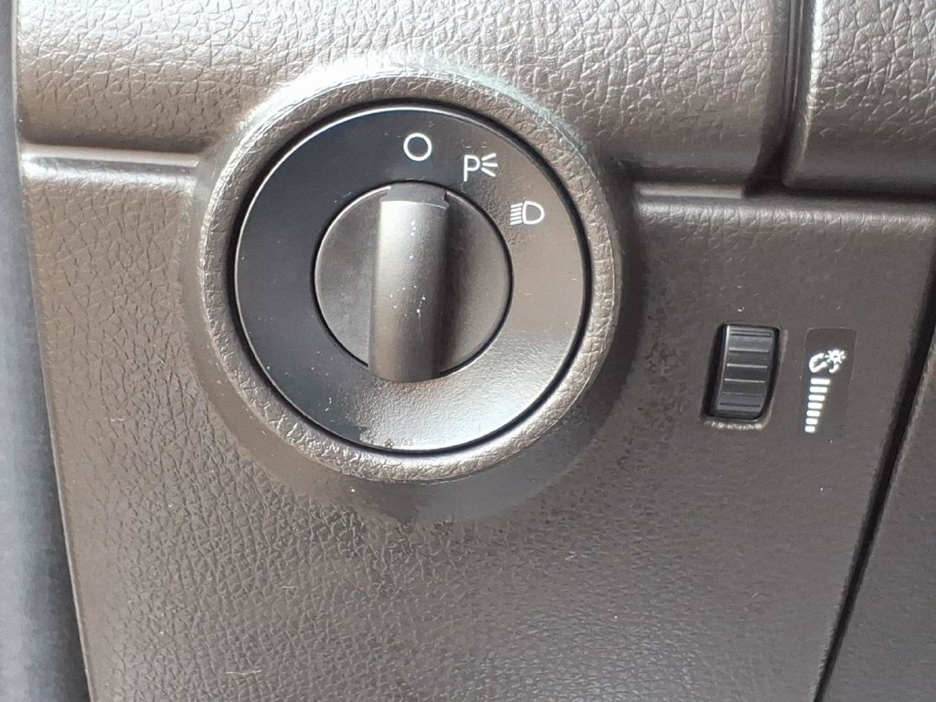 Used 2010 Ford Edge SE FWD image 15