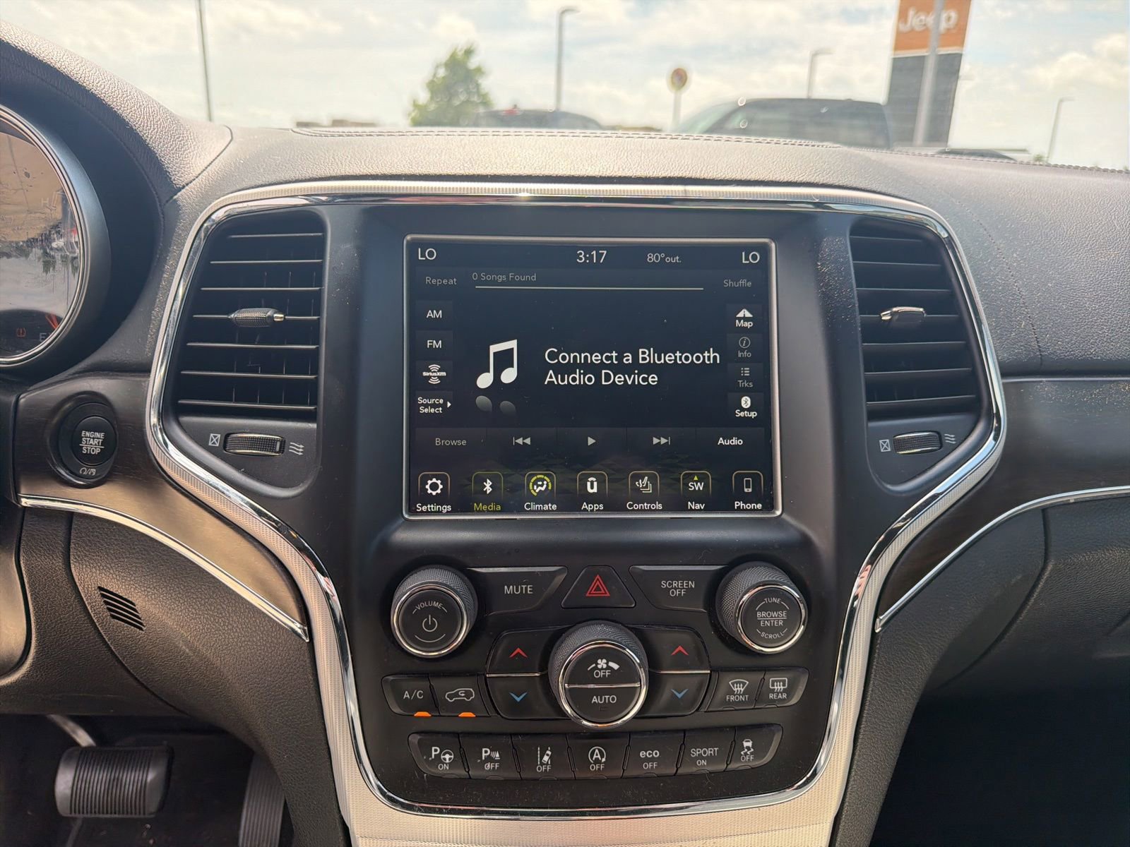 Used 2018 Jeep Grand Cherokee Limited RWD image 13