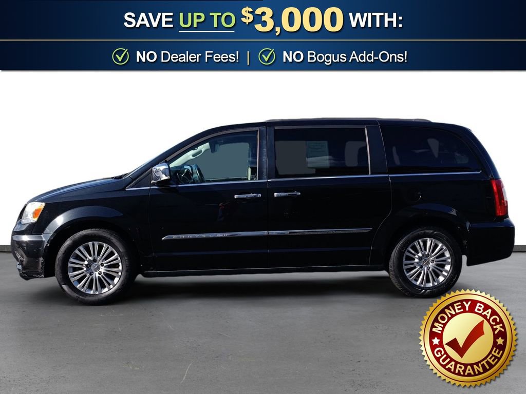 Used 2015 Chrysler Town & Country Touring-L w/ Driver Convenience Group image 2