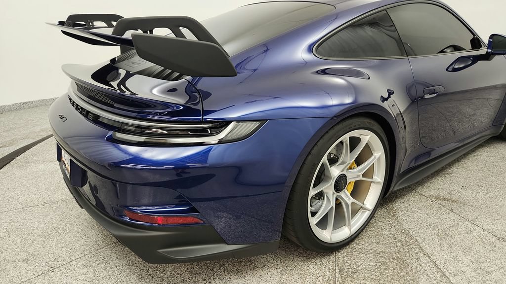 Used 2024 Porsche 911 GT3 RWD image 25