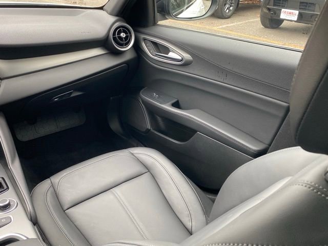 Used 2024 Alfa Romeo Giulia Ti image 46