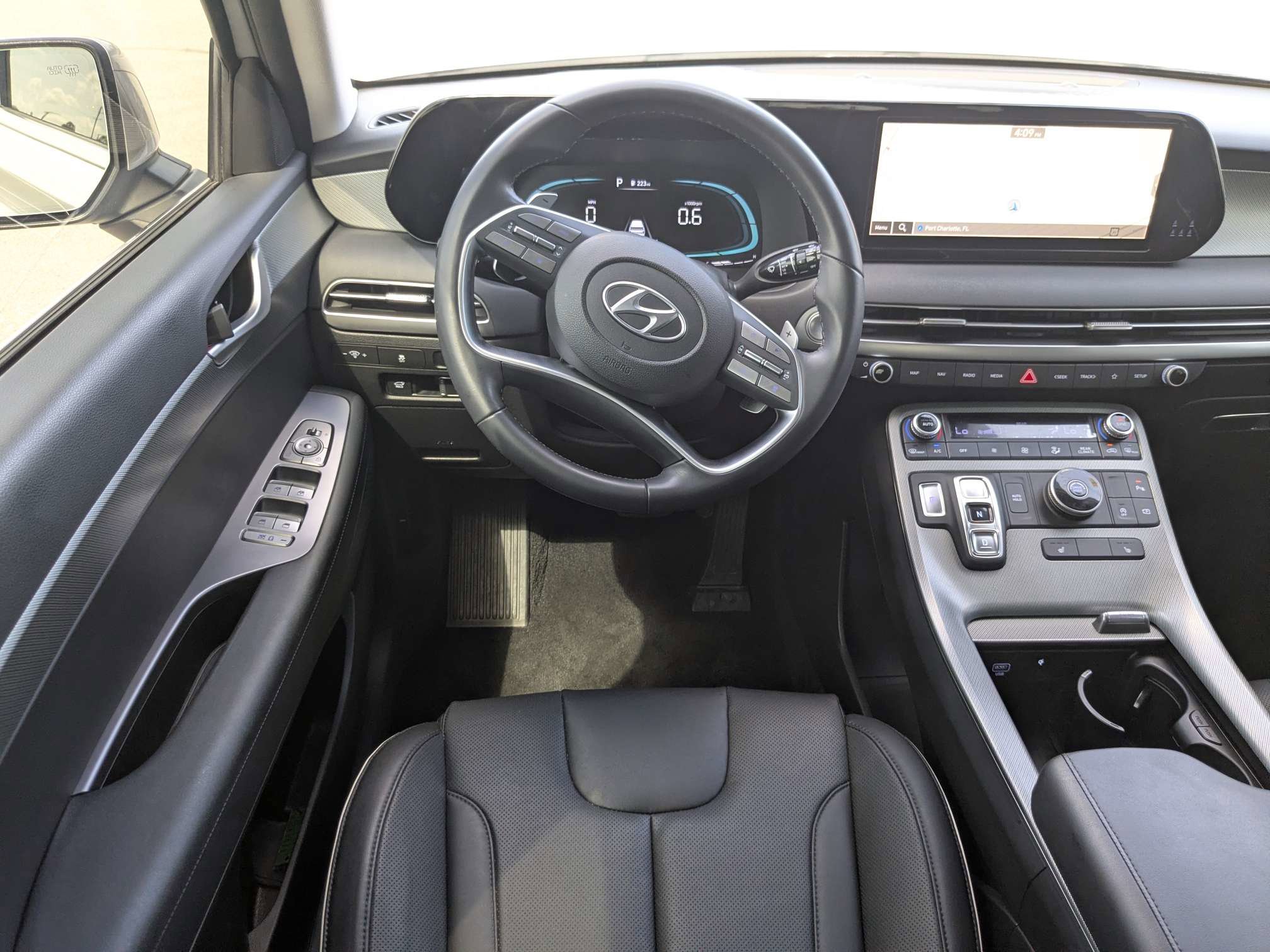 Used 2024 Hyundai Palisade SEL FWD image 21