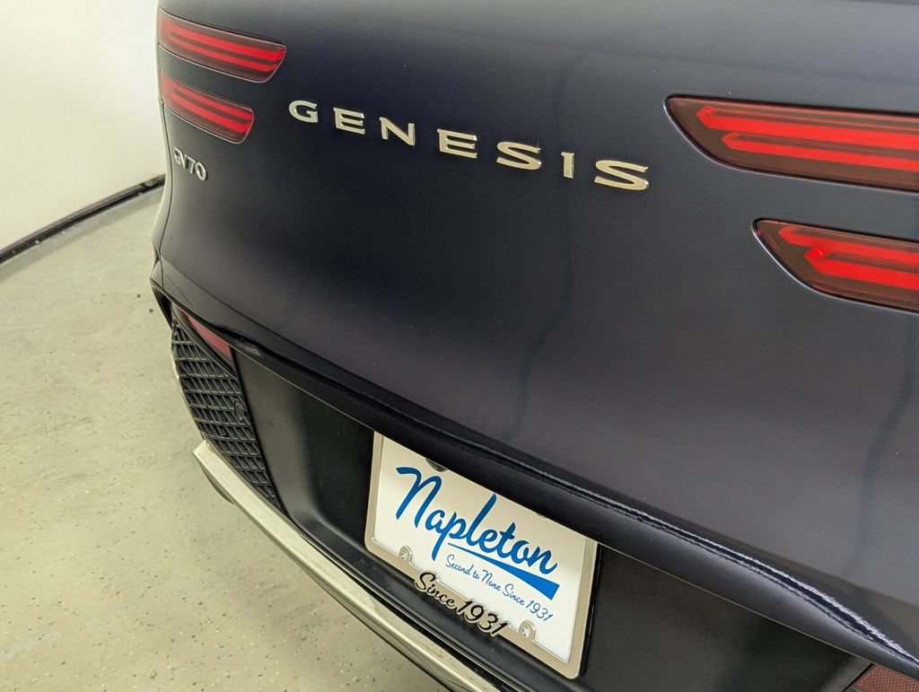 Used 2025 Genesis GV70 2.5T AWD/4WD image 8