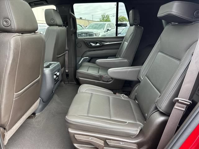 Used 2021 GMC Yukon Denali w/ Denali Premium Package RWD image 19