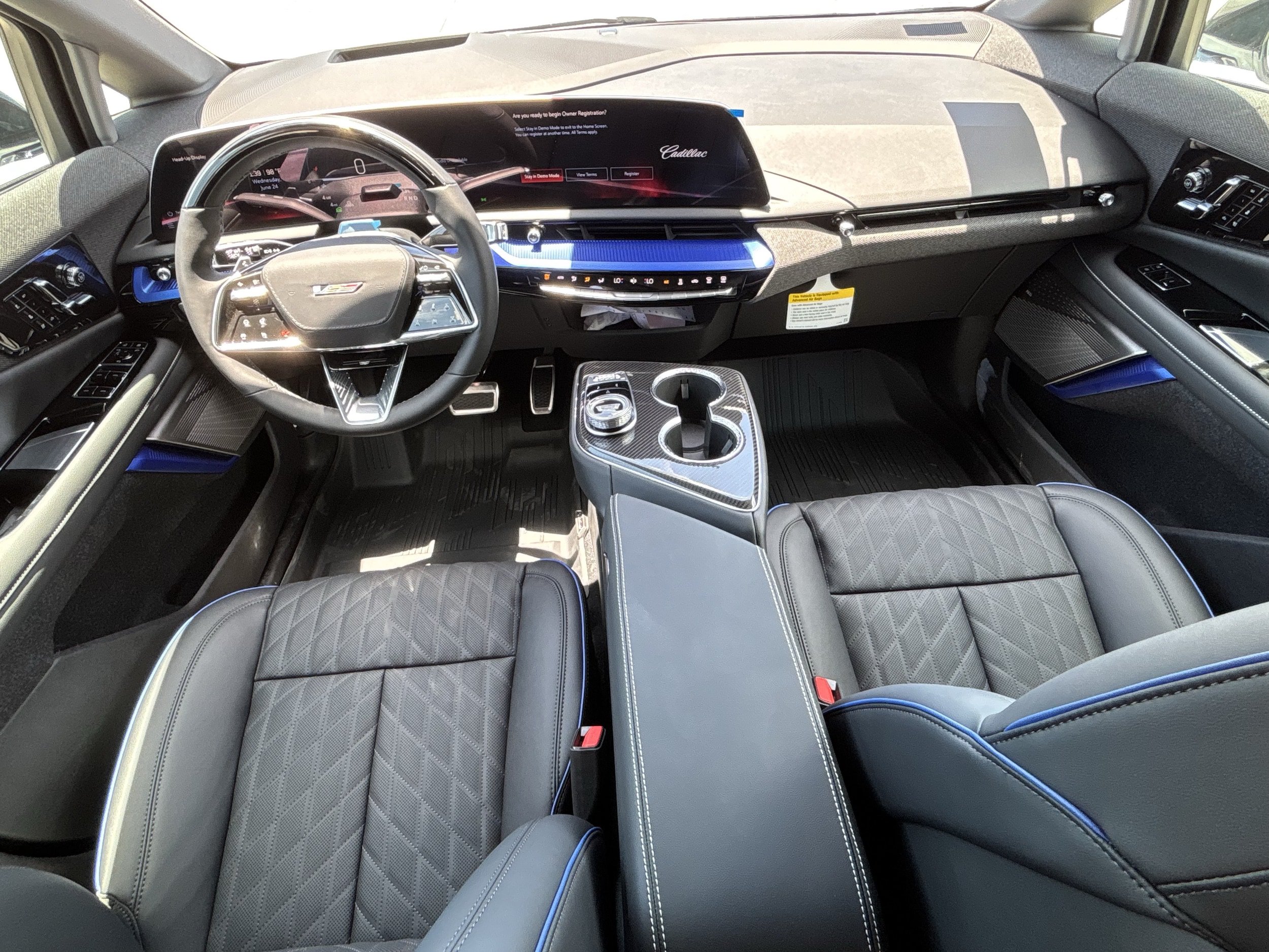 New 2026 Cadillac Optiq V w/ LPO, Floor Liner Package AWD/4WD image 16