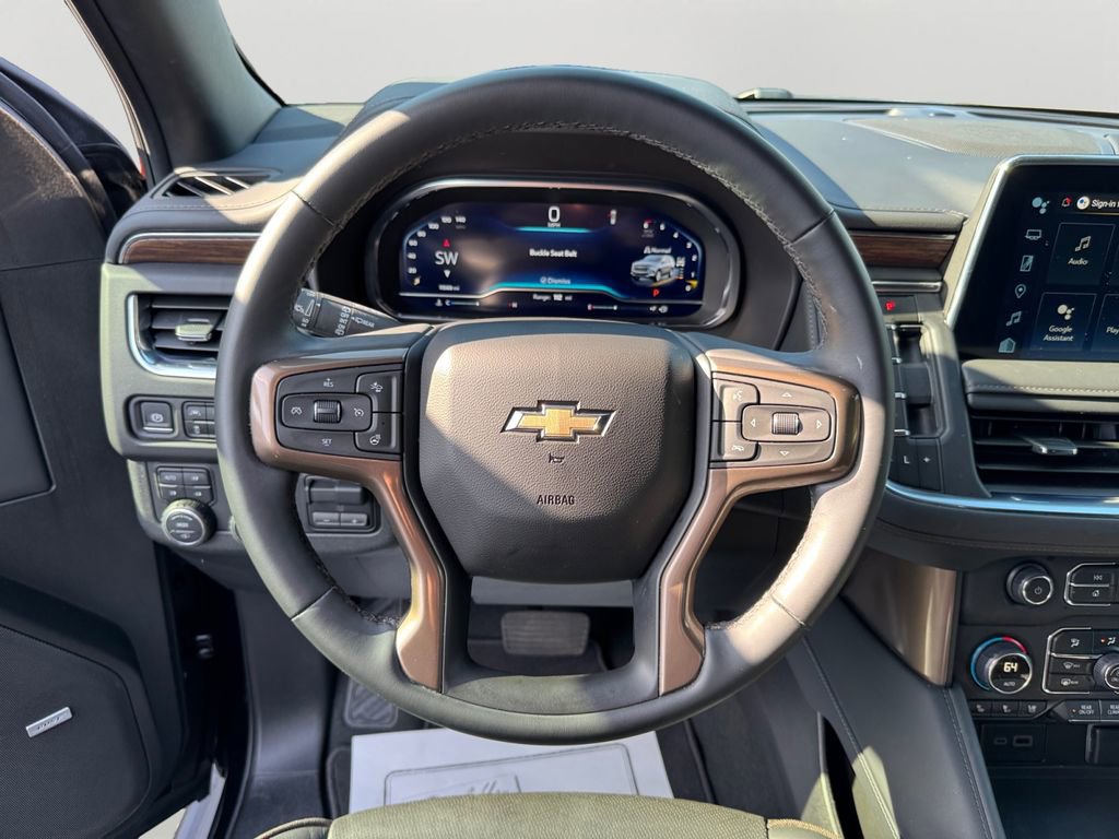 Used 2024 Chevrolet Suburban High Country image 19