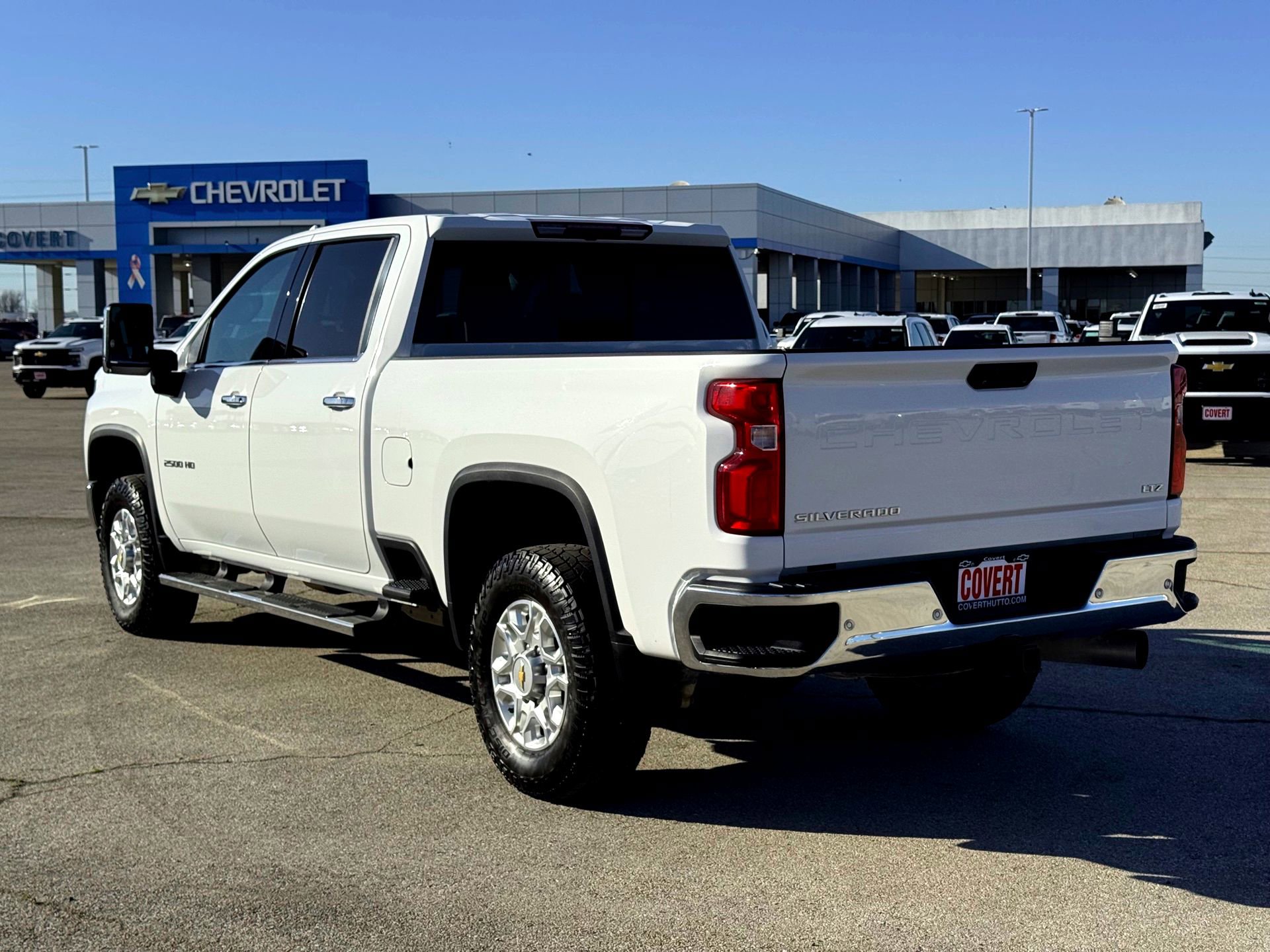 Used 2023 Chevrolet Silverado 2500 LTZ w/ LTZ Convenience Package image 9