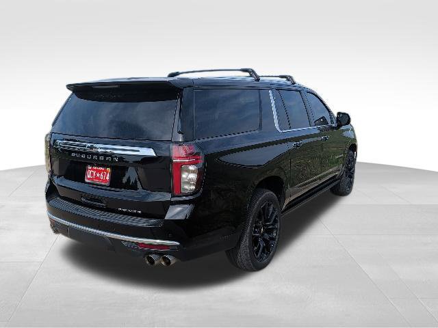 Used 2023 Chevrolet Suburban Premier AWD/4WD image 3