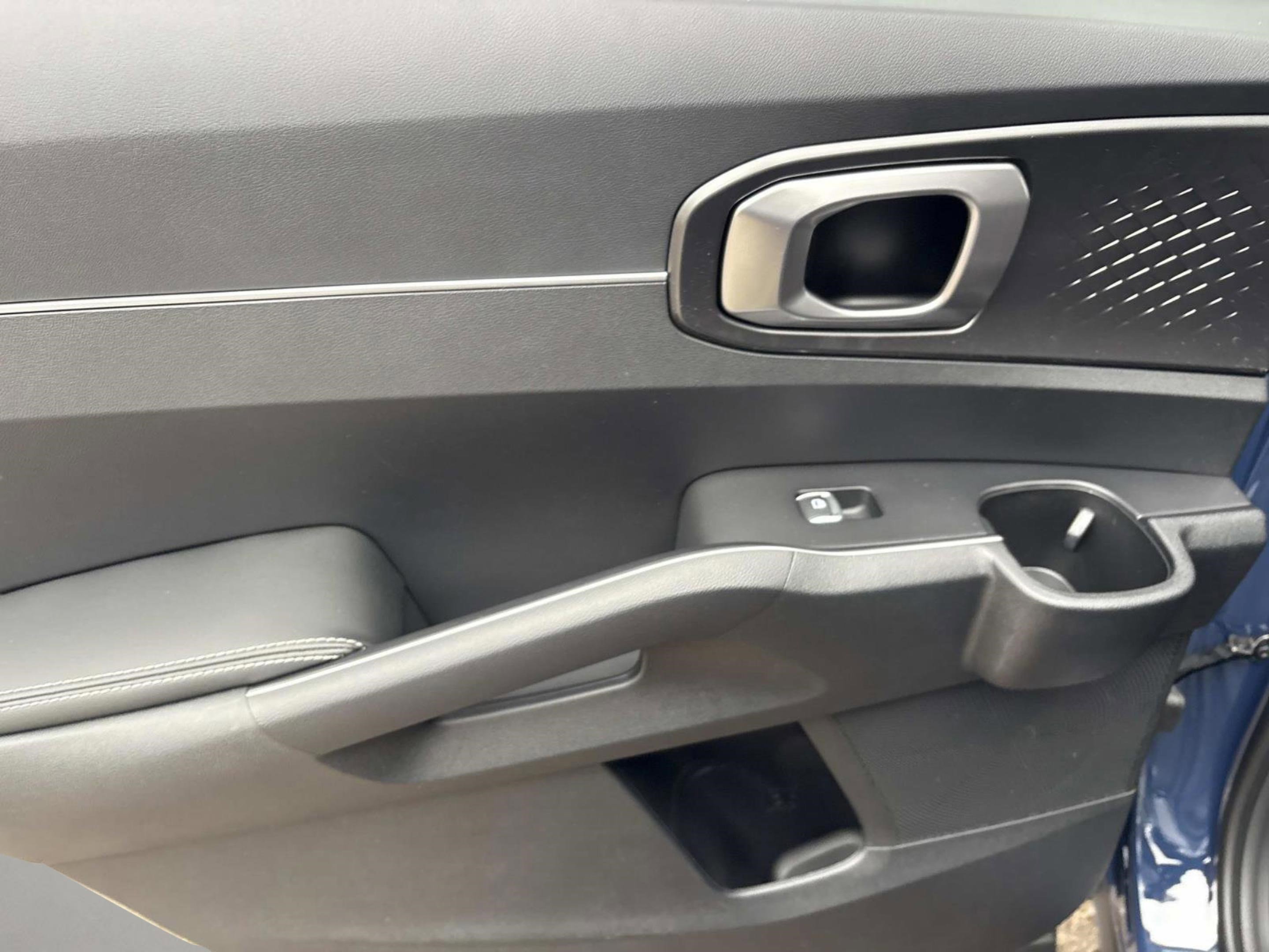 New 2026 Kia Sorento S image 18