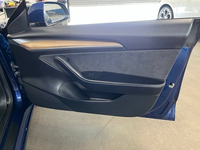 Used 2022 Tesla Model 3 Long Range AWD/4WD image 14