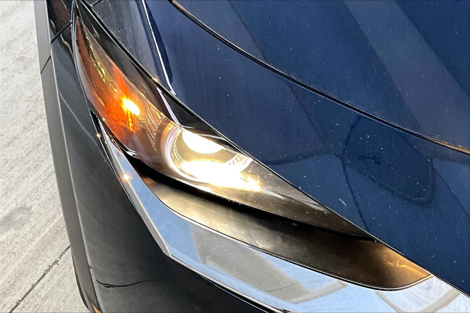 Used 2022 MAZDA CX-30 AWD 2.5 S w/ Premium Package image 29