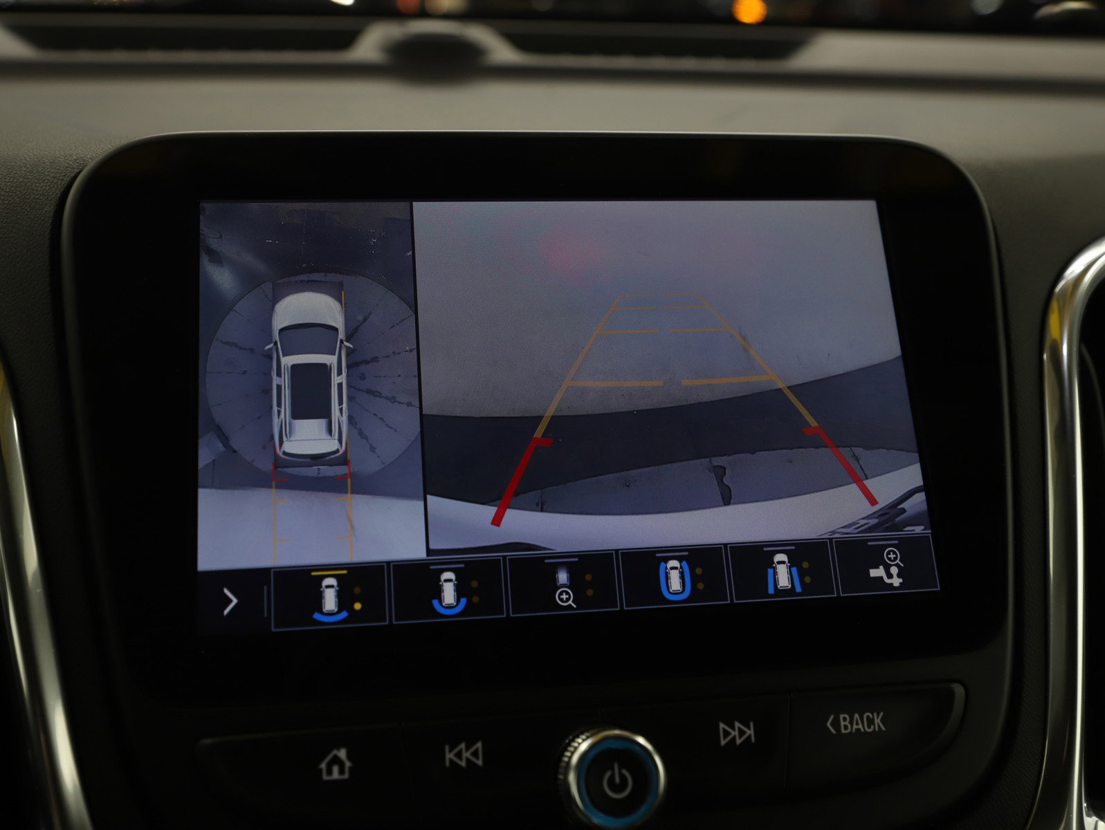Used 2019 Chevrolet Equinox Premier image 30